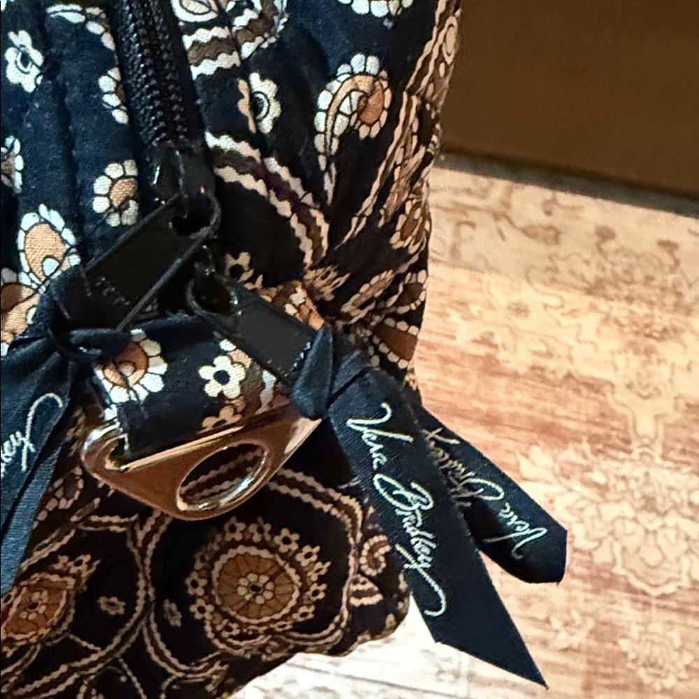 Vera Bradley Black and Tan Women's Travel Bag - Picture 2 of 5